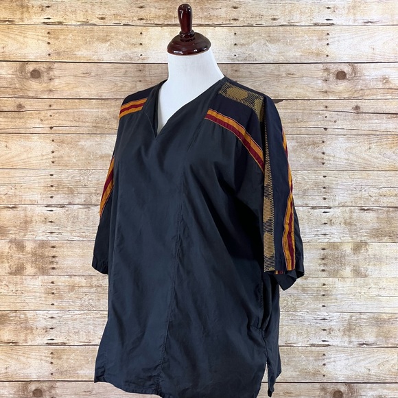 African Village One Size Black Top - Picture 3 of 7